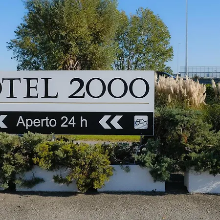 Hotel Motel 2000-2